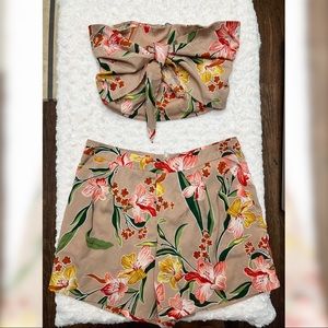 Charlotte Russe floral & tan two piece Set 🤎